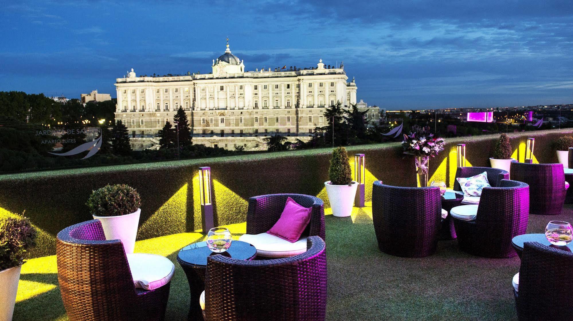 Apartosuites Jardines De Sabatini Madrid Ngoại thất bức ảnh